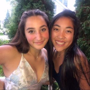 Meet your Posher, Lauren